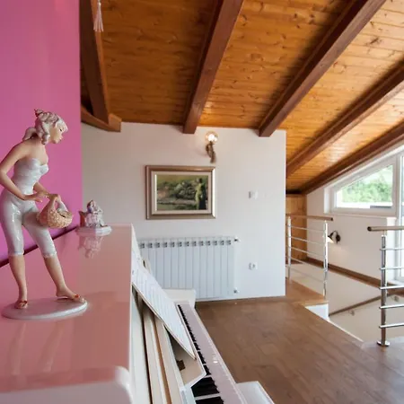 Balen Apartment *